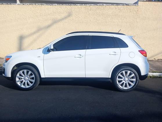 MITSUBISHI ASX 2.0 4X2 16V GASOLINA 4P AUTOMÁTICO MITSUBISHI ASX 2.0 4X2 16V GASOLINA 4P AUTOMÁTICO